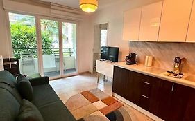 Michelet - T2 Avec Balcon Et Cuisine Equipee